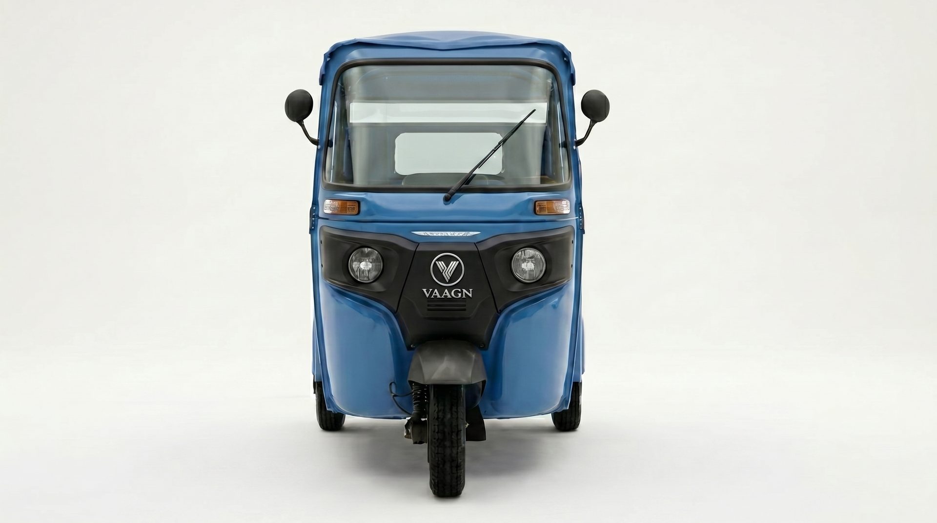 Titan Passenger Sky Blue